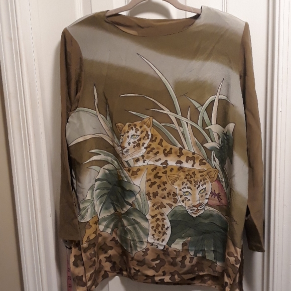 carol Patterson Tops - Vintage Carol Patterson Silk shirt leopard sz.L
